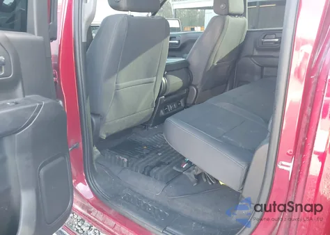 2019 Chevrolet Silverado 1500 Lt z USA, uszkodzony, nr VIN 1GCUYDED4KZ115616